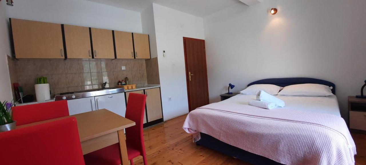 Apartments Lampalo Okuklje Kültér fotó